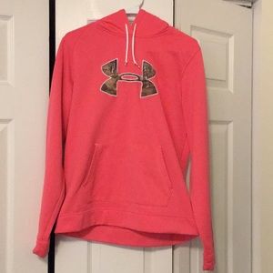 Under Armor sweatshirt